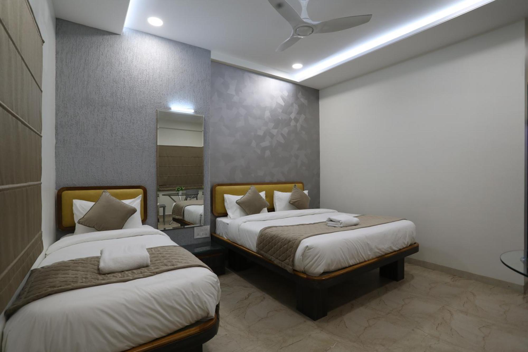 Hotel Ajinkya Palace Aurangabad  Bagian luar foto